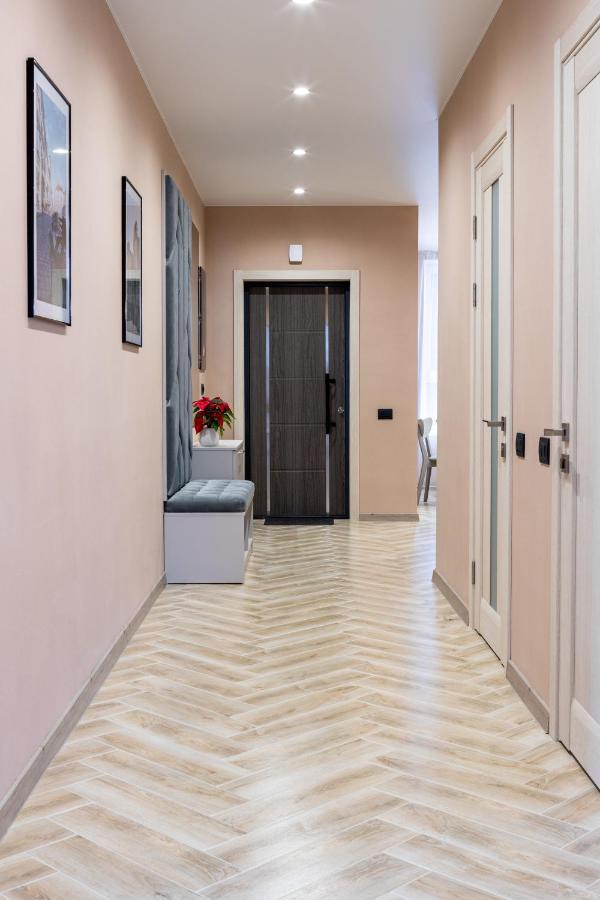 Stare Misto Premium Apartment Lviv Bagian luar foto