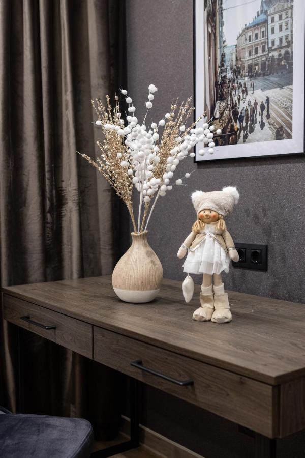 Stare Misto Premium Apartment Lviv Bagian luar foto